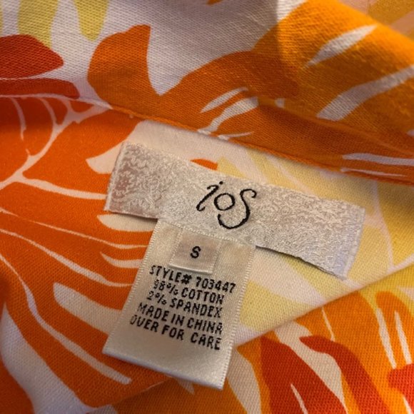 IOS Sleeveless Button Down jacket Size S - Picture 9 of 9